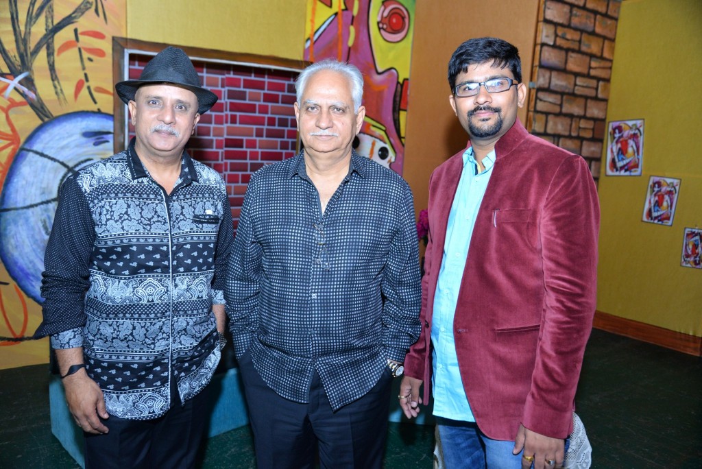Rajesh Puri wirth Ramesh Sippy and Mukesh Sundesha