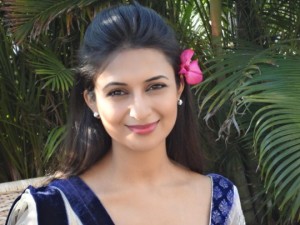 Divyanka-Tripathi-In-Yeh-Hai-Mohabbatein-Photos-540x405