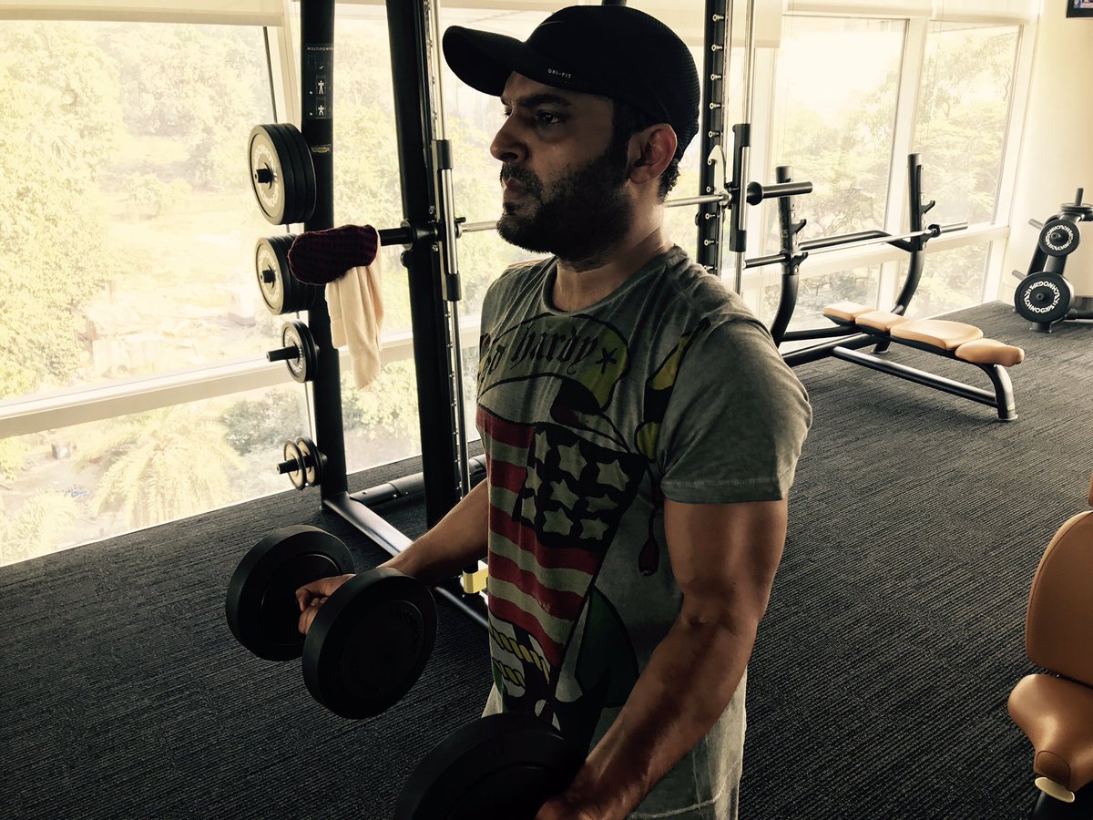 Kapil Sharma sweating out in Gym