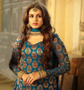Huma Qureshi Sexcy Wallpaper
