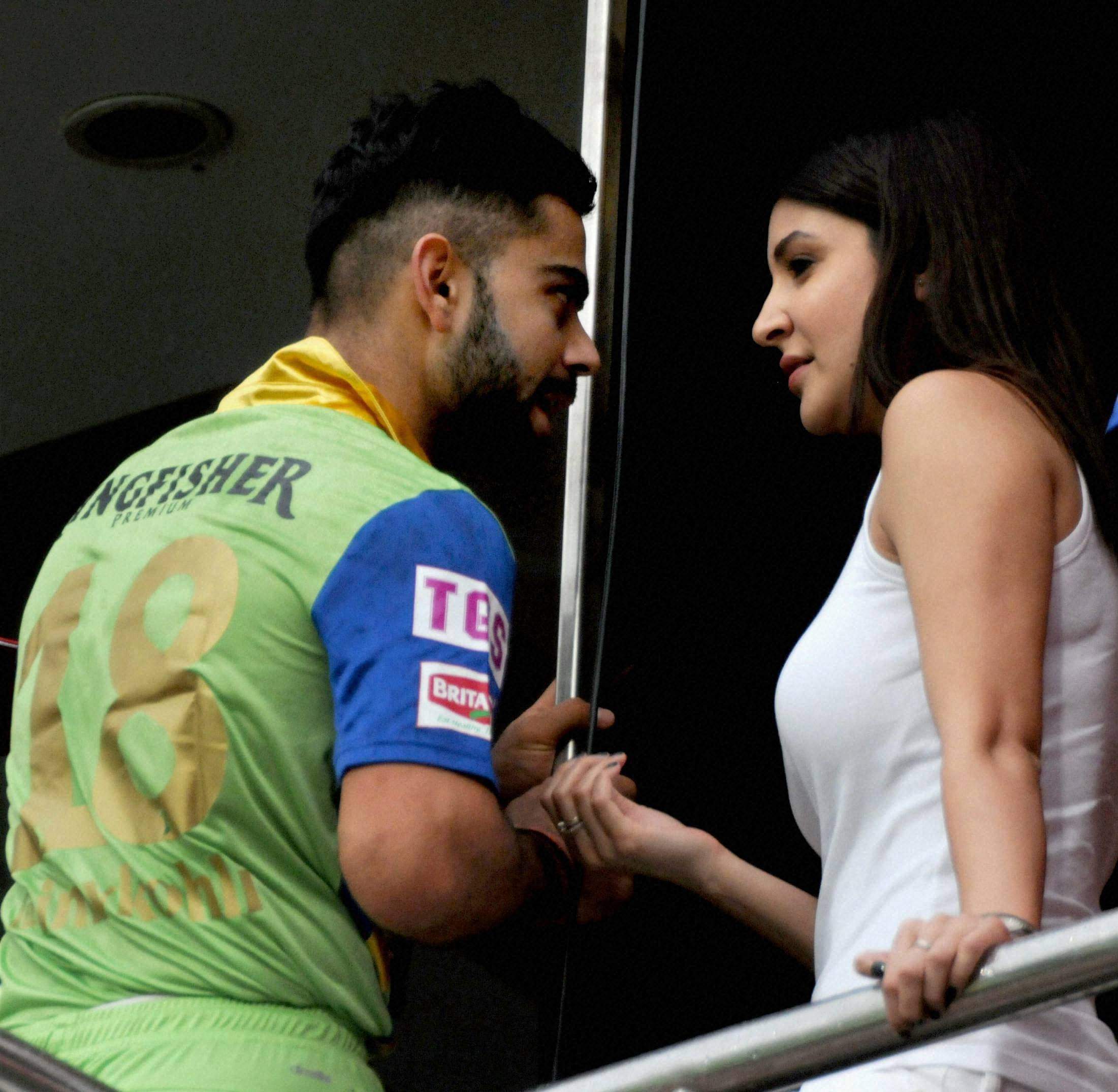 Virat Kohli and Anushka Sharma To Tie Knot In December