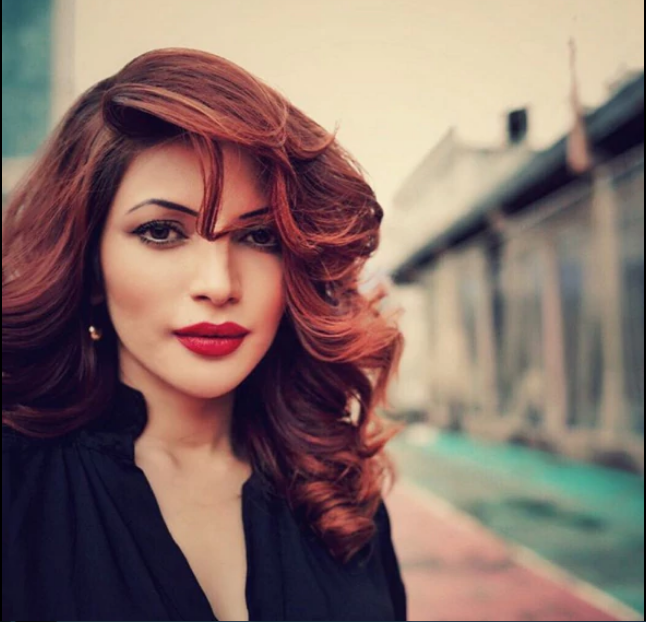 Shama Sikander Gets Severly TROLLED For Wearing A Bikini, Gave It Back