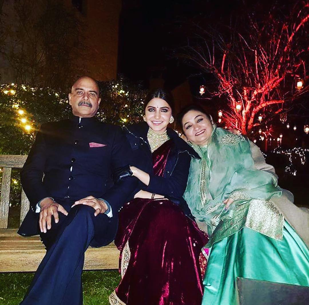 Anushka Sharma with her parents