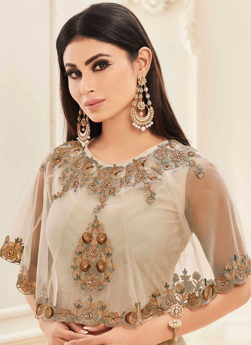 Mouni Roy