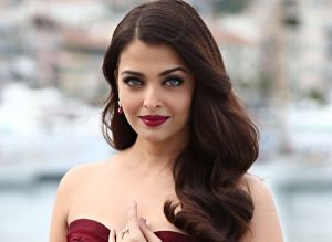 Sonam called Aishwarya aunty