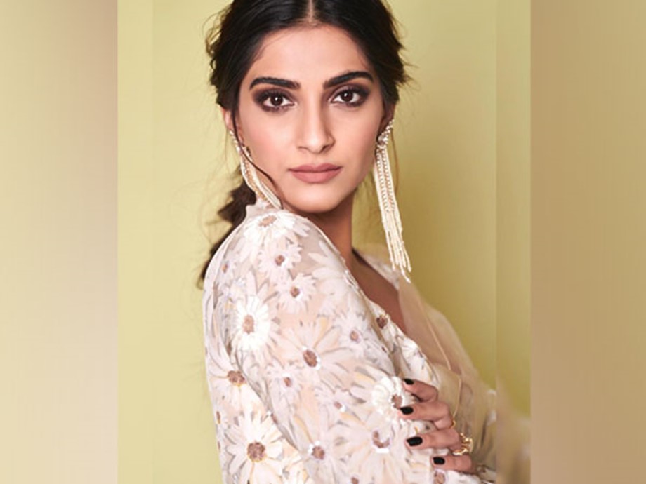 Image result for Sonam Kapoor On Her Wedding