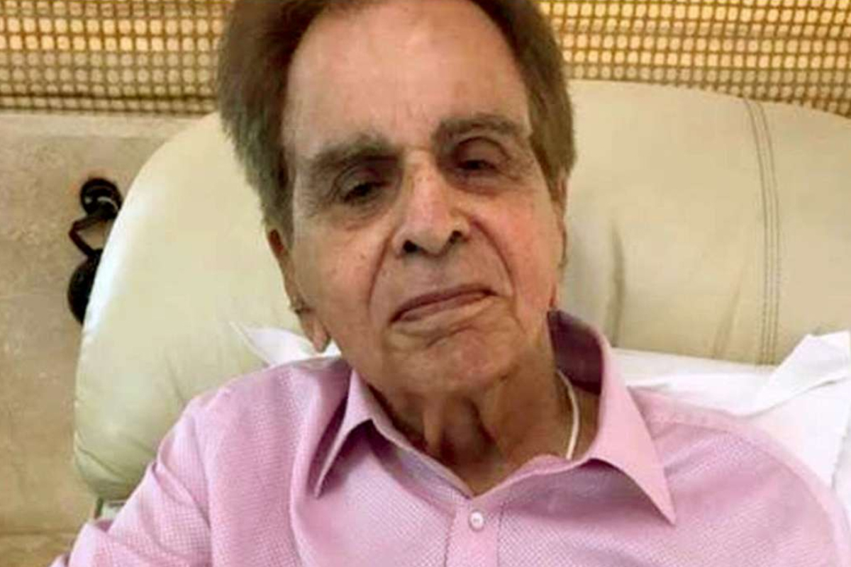 Dilip Kumar's youngest brother Aslam Khan (88) dies of COVID-19