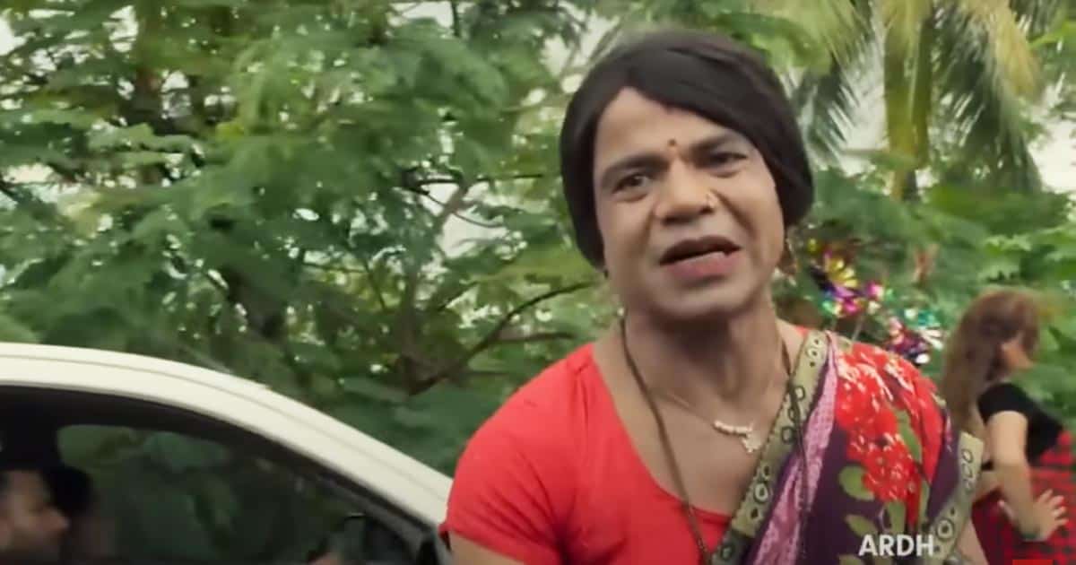 Rajpal Yadav as Transgender