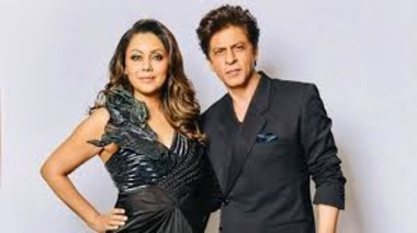 when gauri bought a handbag for srk tshirt